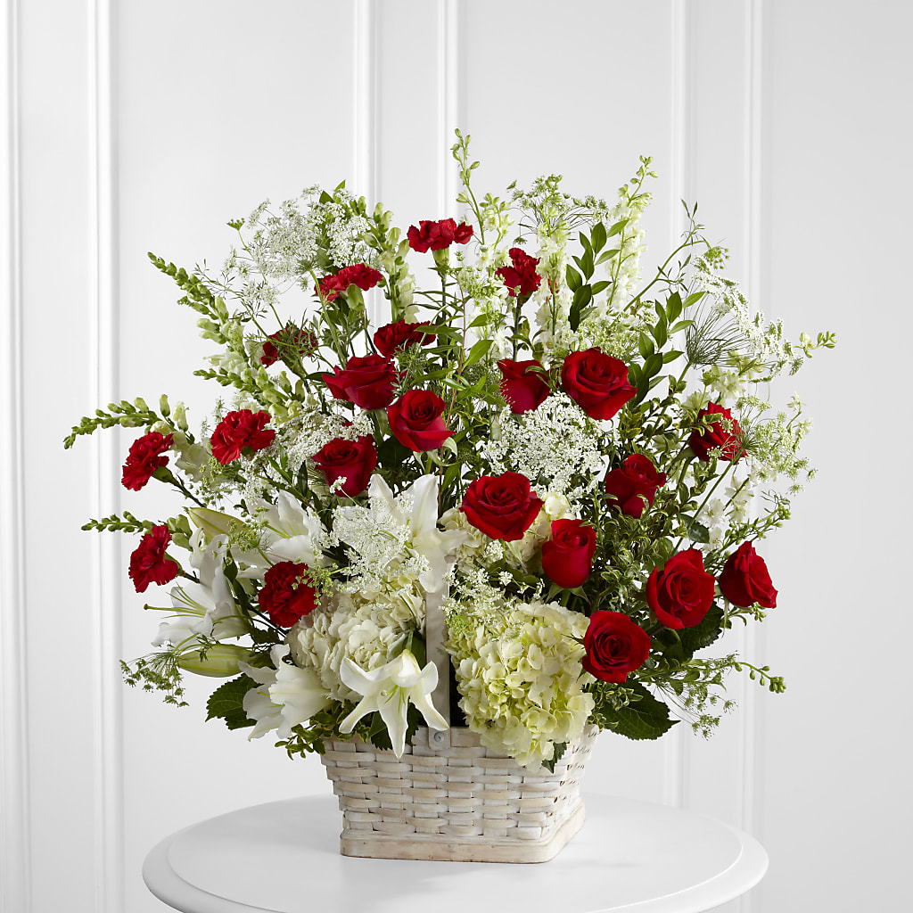 In Loving Memory Arrangement – BELLE FLEURS & DESSINS, Lexington KY