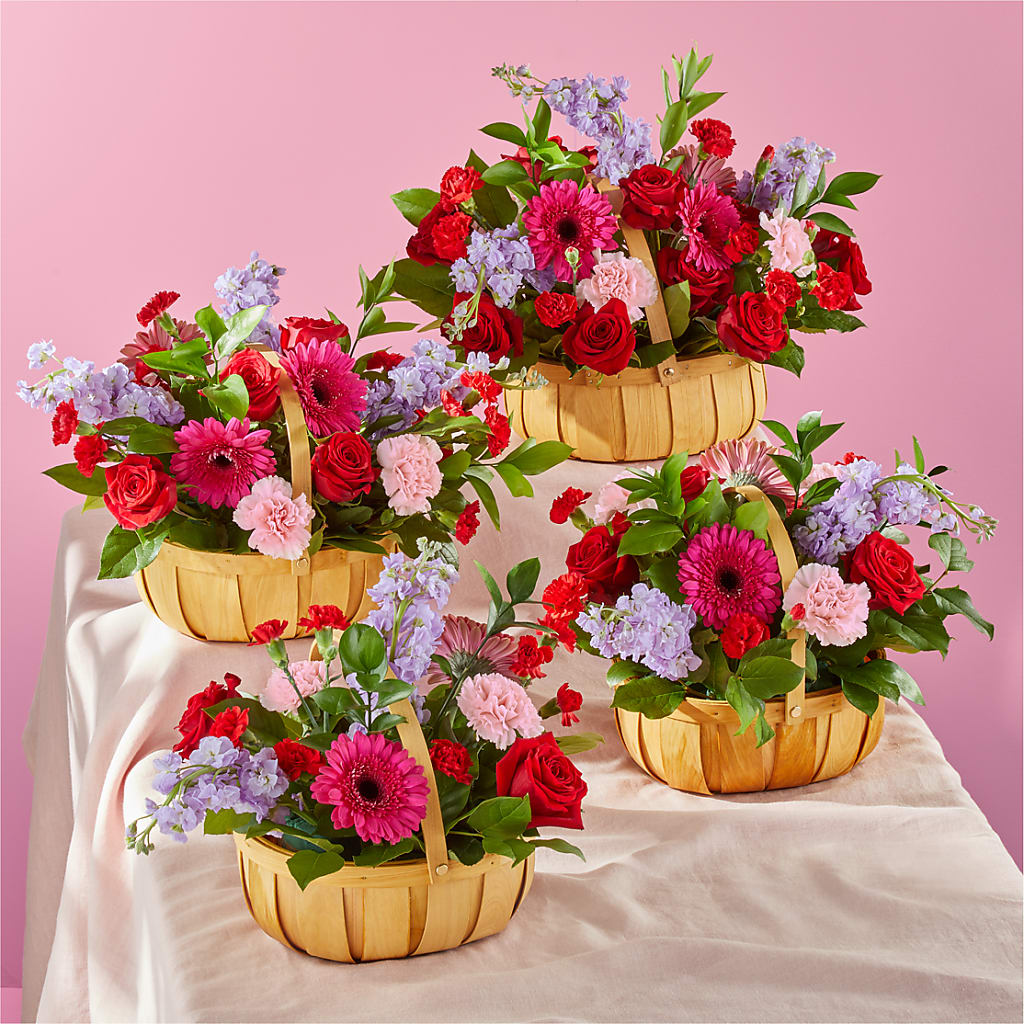 Pink Picnic Basket – BELLE FLEURS & DESSINS, Lexington KY