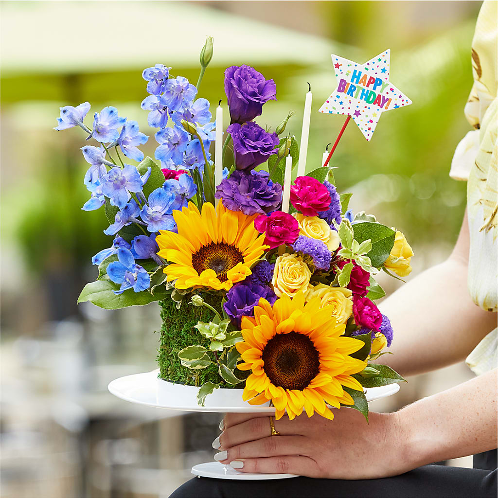 Star of the Day Floral Cake – BELLE FLEURS & DESSINS, Lexington KY