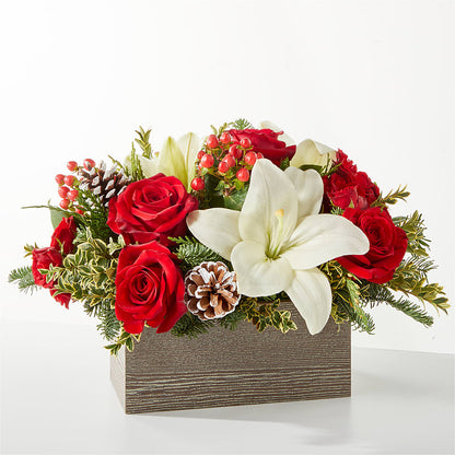 Snowy Wonderland Bouquet – BELLE FLEURS & DESSINS, Lexington KY