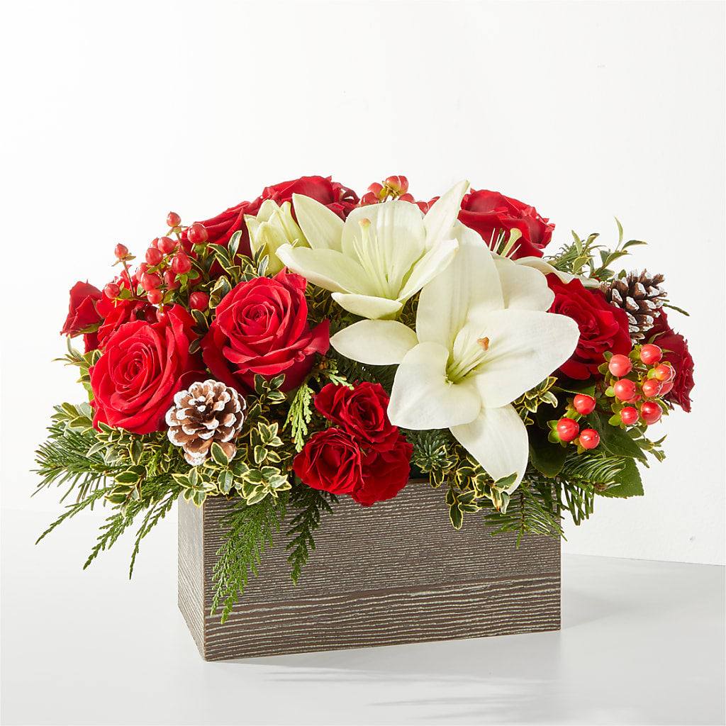 Snowy Wonderland Bouquet – BELLE FLEURS & DESSINS, Lexington KY