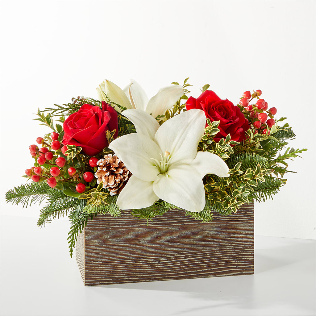 Snowy Wonderland Bouquet – BELLE FLEURS & DESSINS, Lexington KY