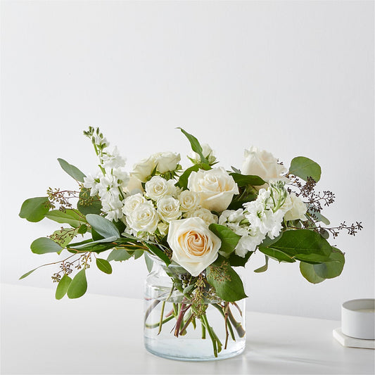 Fresh Linen Bouquet – BELLE FLEURS & DESSINS, Lexington KY