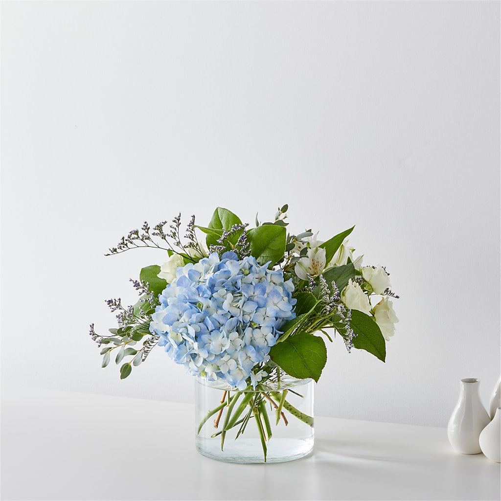 Coastal Blossom Bouquet – BELLE FLEURS & DESSINS, Lexington KY