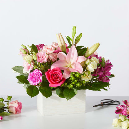 Sweetberry Box – A Florist Original – BELLE FLEURS & DESSINS, Lexington KY