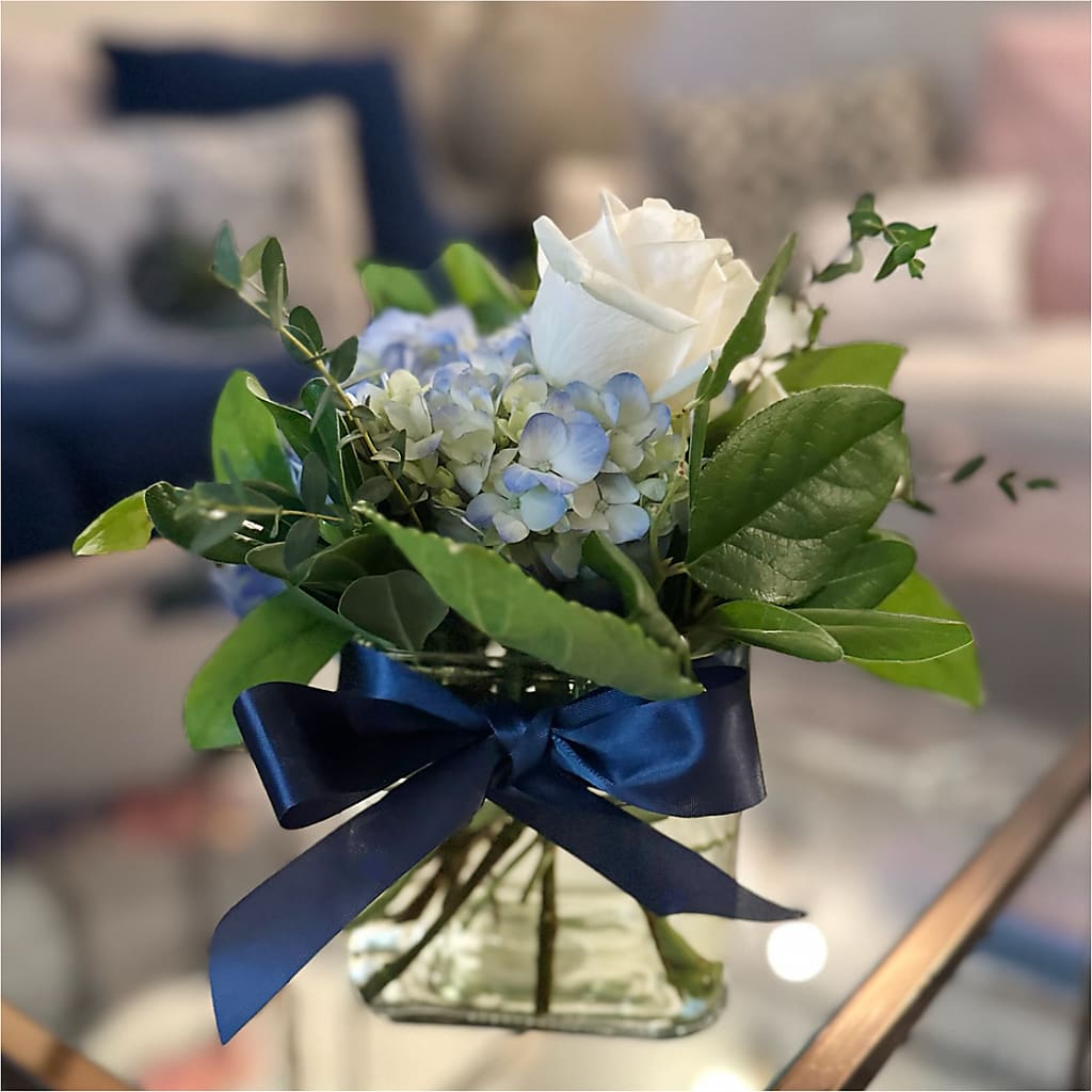 Sky Blue Delight Bouquet – BELLE FLEURS & DESSINS, Lexington KY