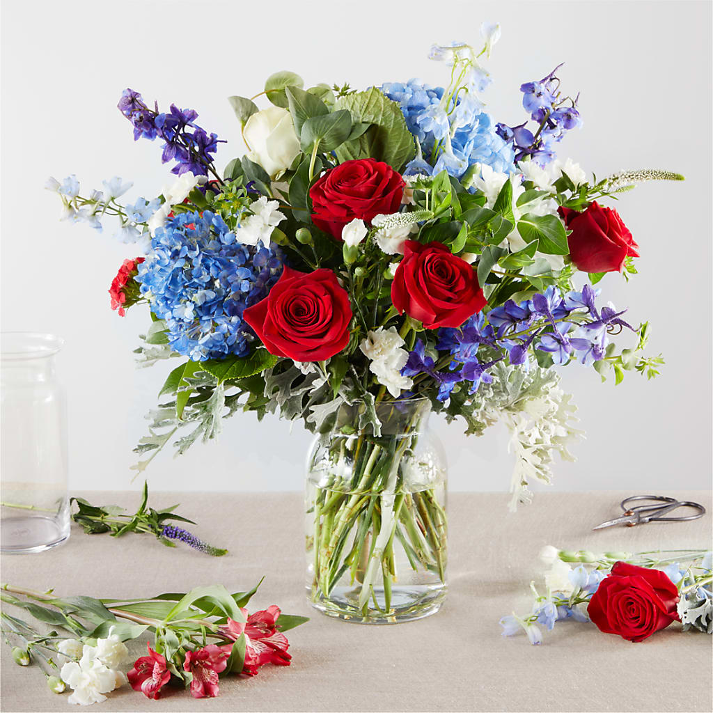 Star Spangled - A Florist Original – BELLE FLEURS & DESSINS, Lexington KY