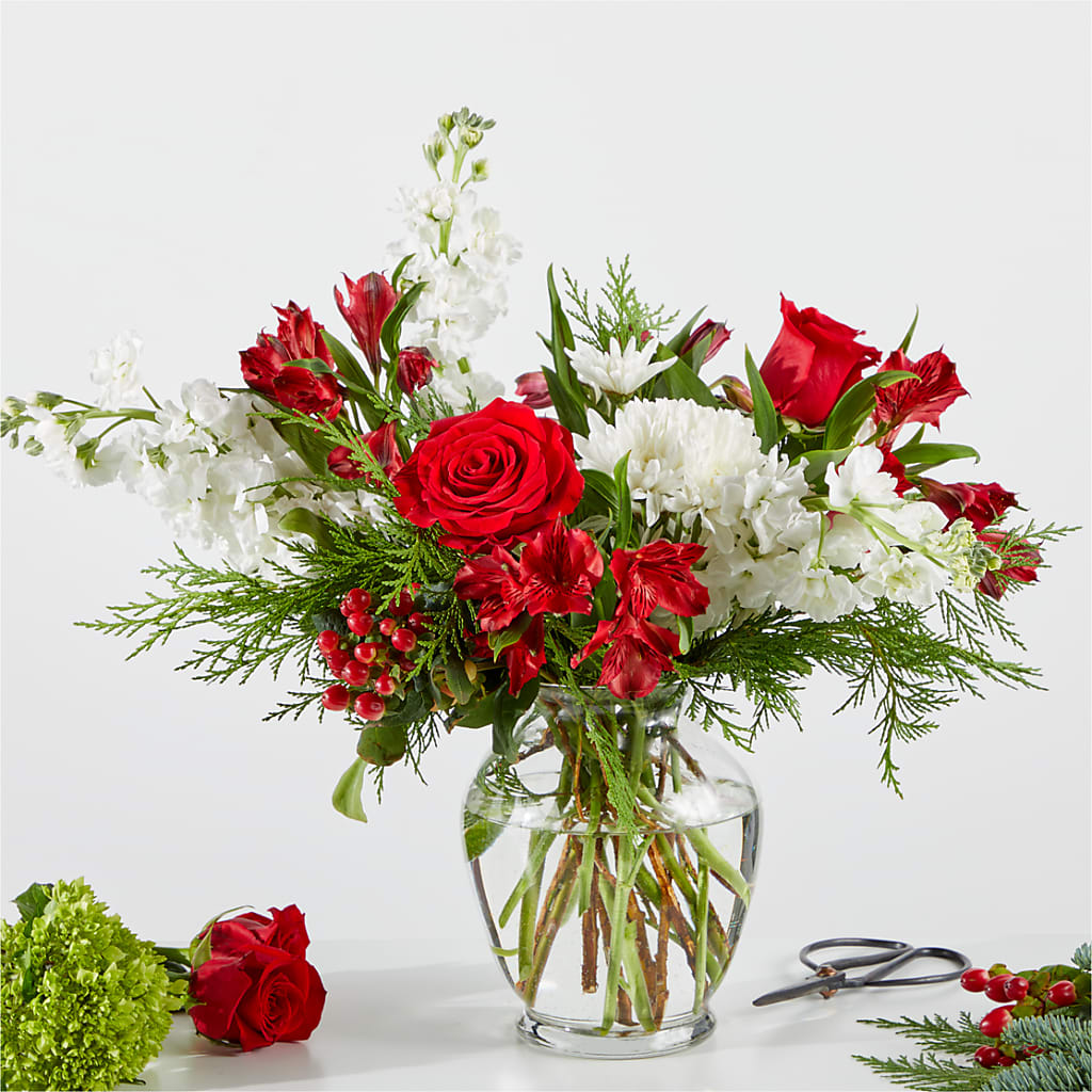 Merry Moment Bouquet – A Florist Original – BELLE FLEURS & DESSINS, Lexington KY