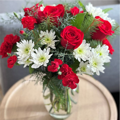 Seasonal Magic Bouquet – BELLE FLEURS & DESSINS, Lexington KY