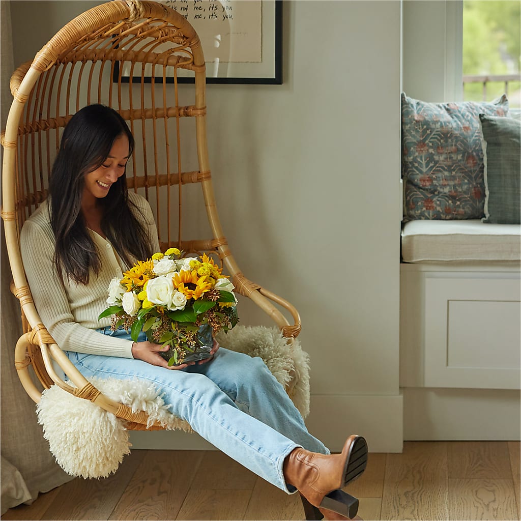 Luminous Morning Bouquet – BELLE FLEURS & DESSINS, Lexington KY