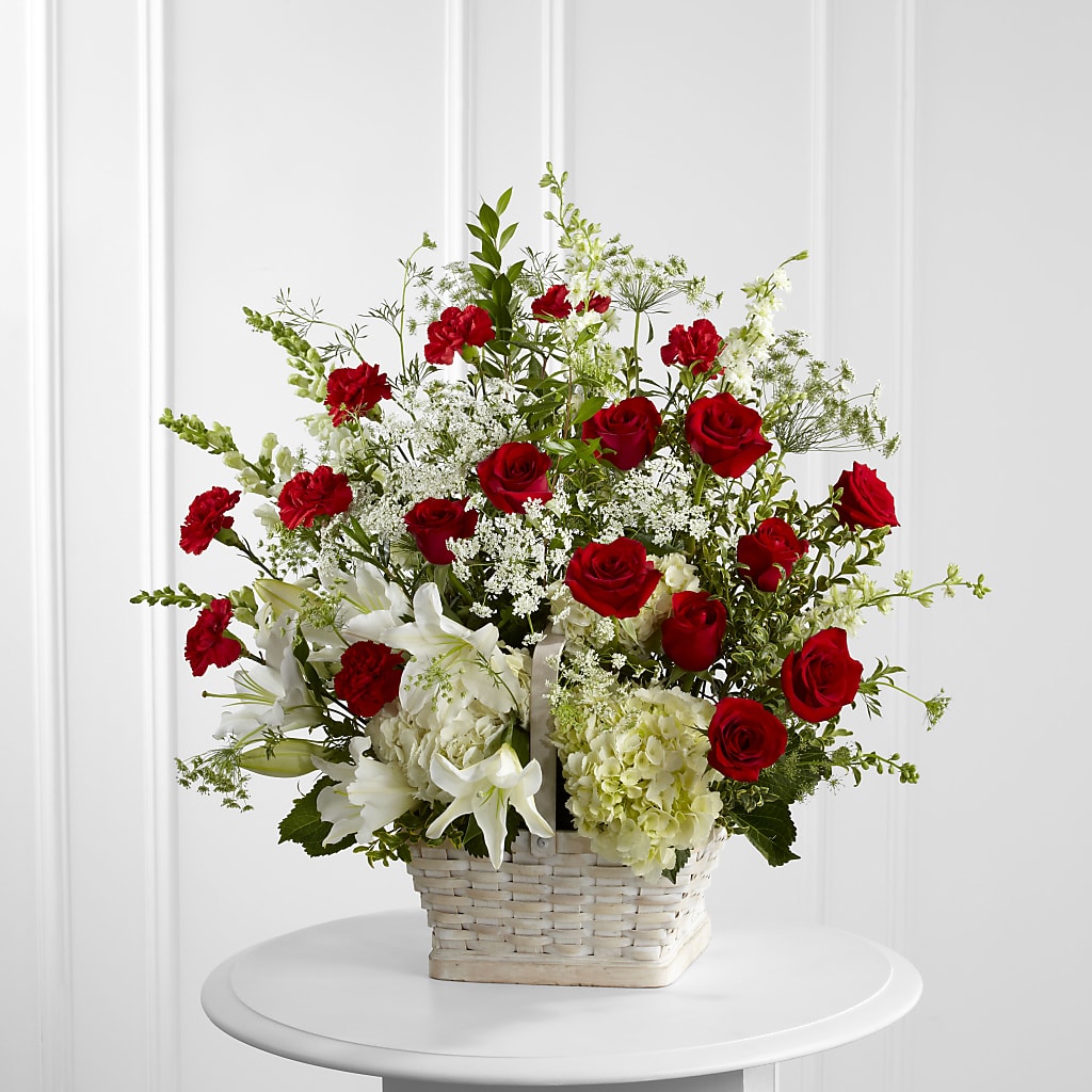In Loving Memory Arrangement – BELLE FLEURS & DESSINS, Lexington KY