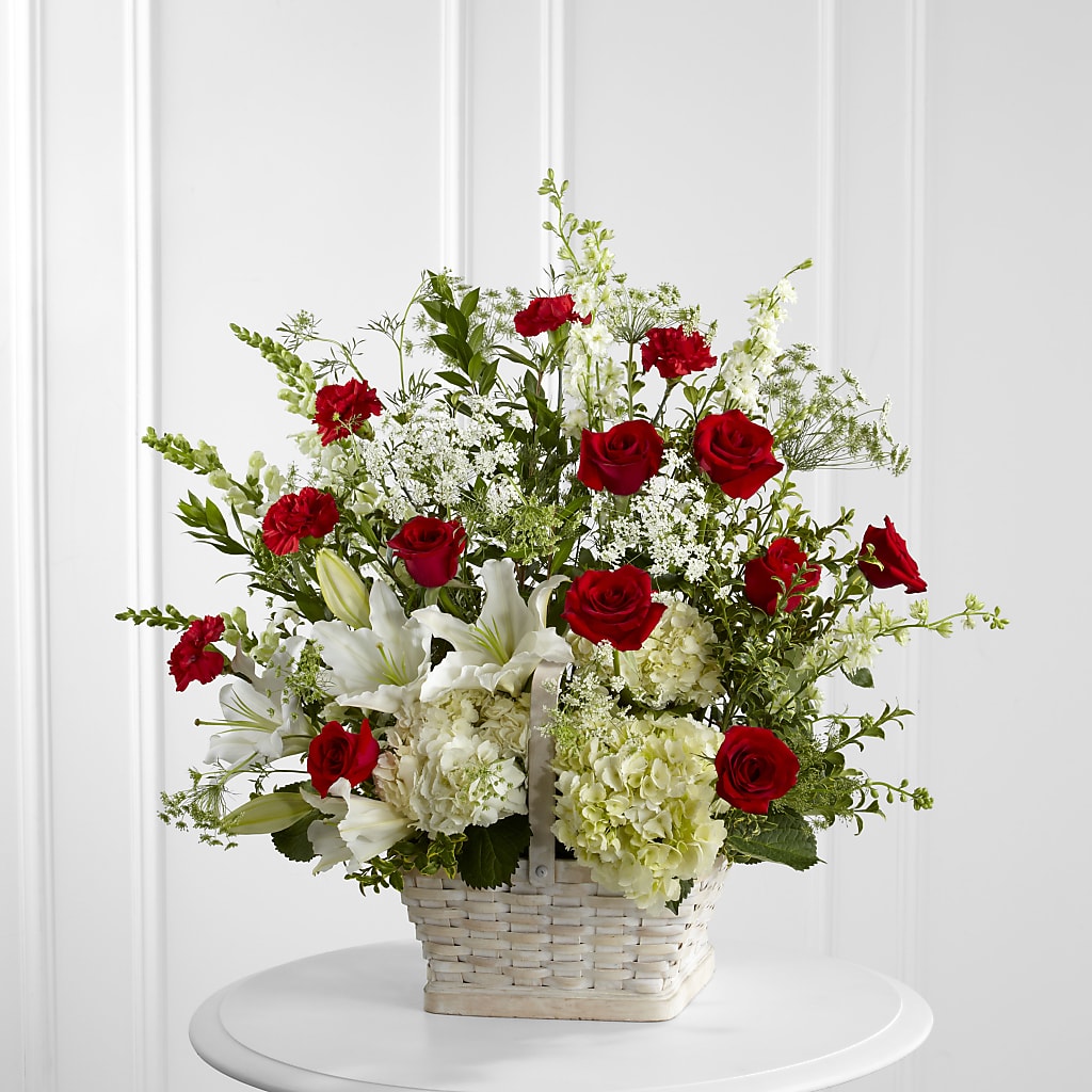 In Loving Memory Arrangement – BELLE FLEURS & DESSINS, Lexington KY