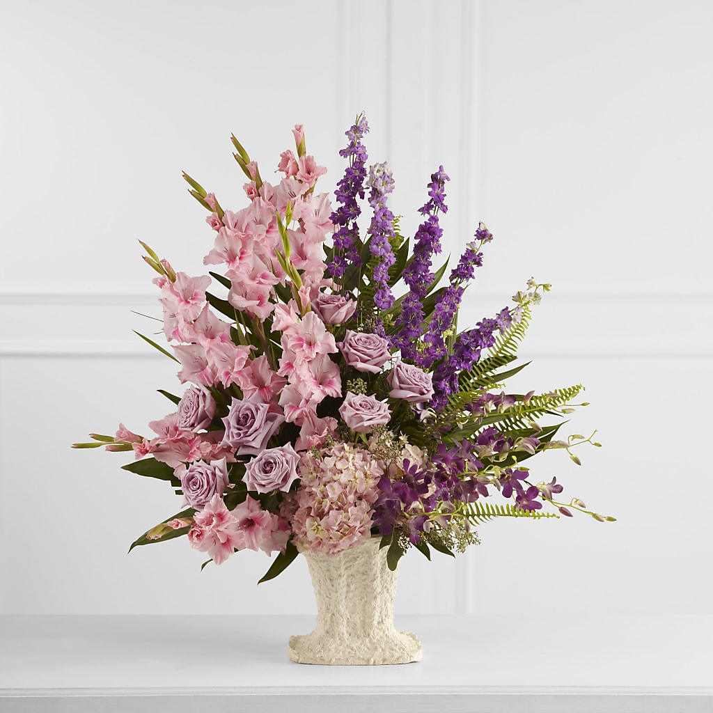 Flowing Garden Arrangement – BELLE FLEURS & DESSINS, Lexington KY