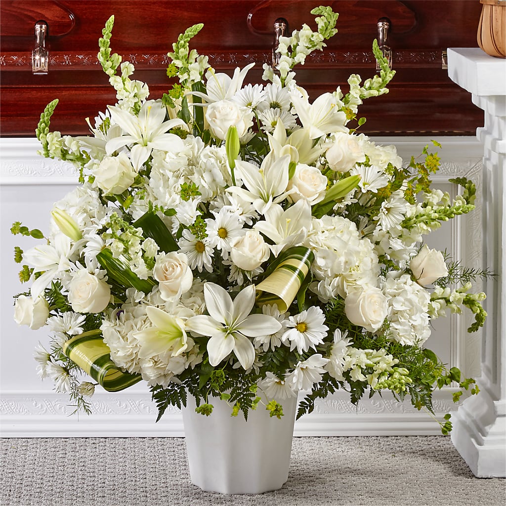 Thoughts of Tranquility Floor Basket – BELLE FLEURS & DESSINS, Lexington KY