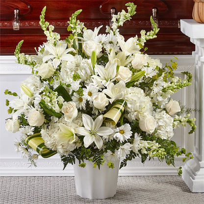 Thoughts of Tranquility Floor Basket – BELLE FLEURS & DESSINS, Lexington KY
