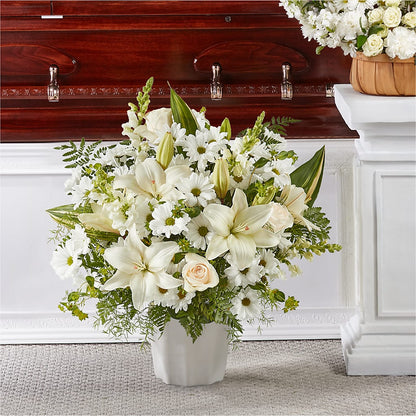 Thoughts of Tranquility Floor Basket – BELLE FLEURS & DESSINS, Lexington KY