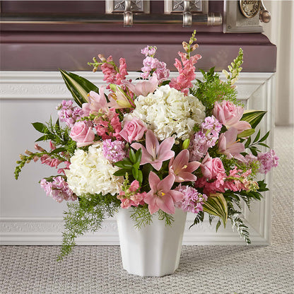 Simply Serene Floor Basket – BELLE FLEURS & DESSINS, Lexington KY