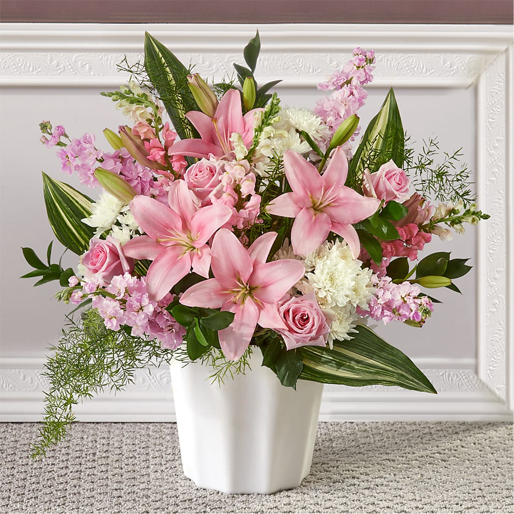 Simply Serene Floor Basket – BELLE FLEURS & DESSINS, Lexington KY