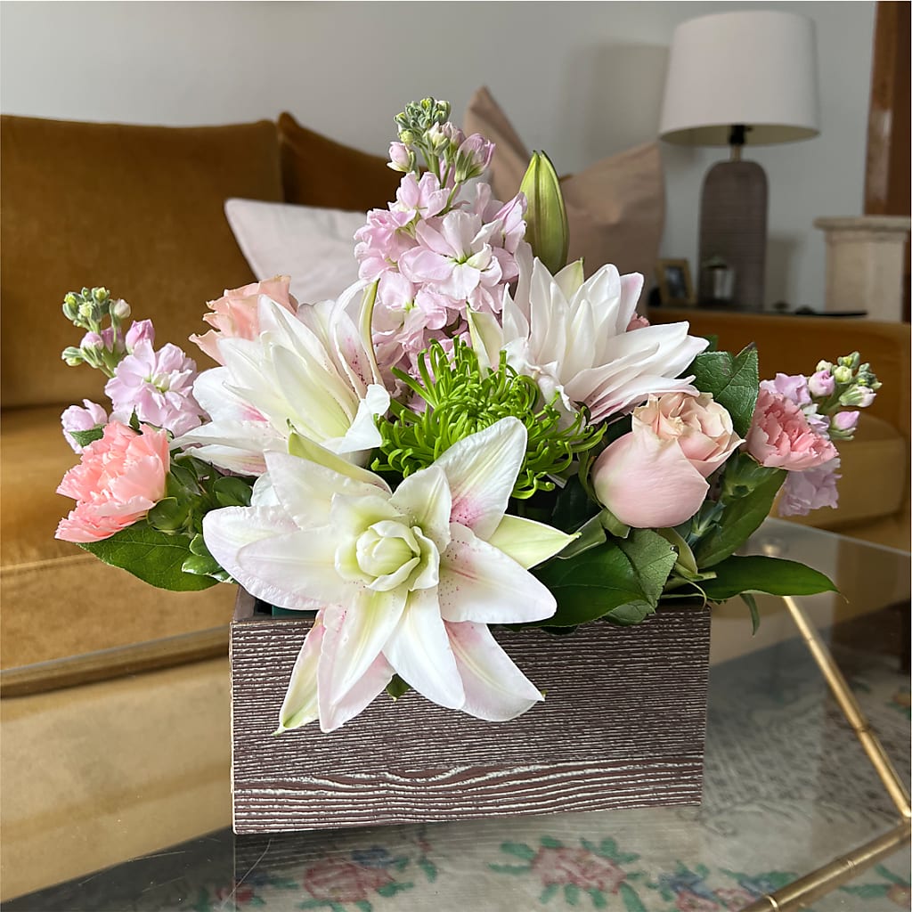 Beautiful Spirit Basket – BELLE FLEURS & DESSINS, Lexington KY