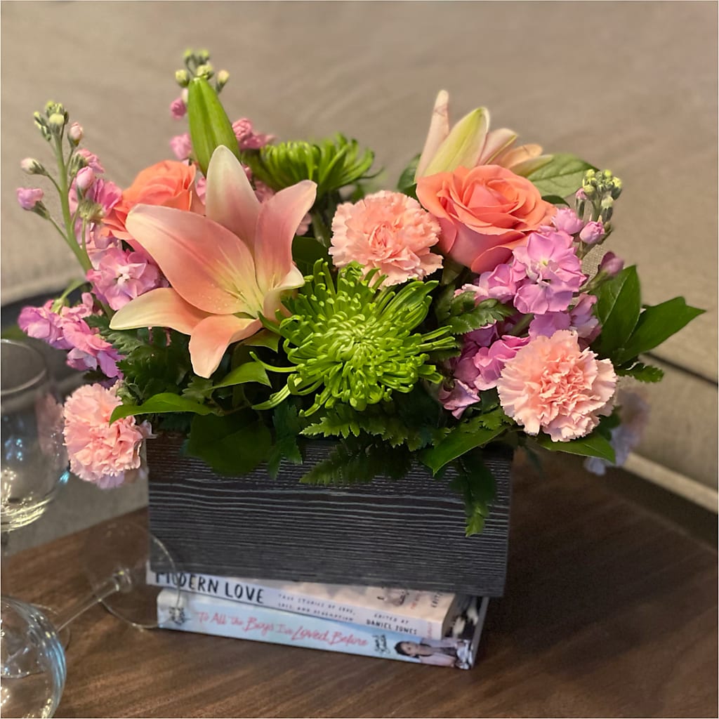 Beautiful Spirit Basket – BELLE FLEURS & DESSINS, Lexington KY