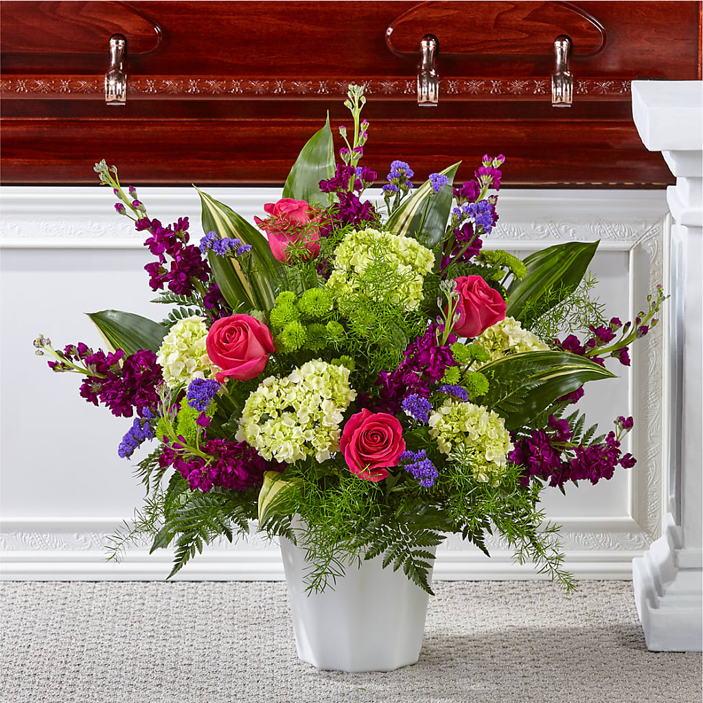 Beautiful Horizons Floor Basket – BELLE FLEURS & DESSINS, Lexington KY
