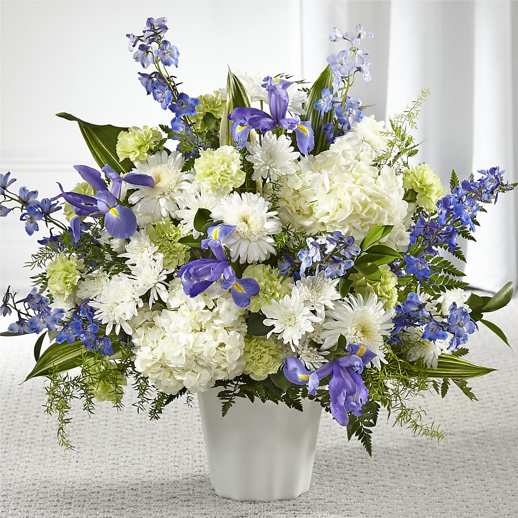 Soft Serenity Floor Basket – BELLE FLEURS & DESSINS, Lexington KY