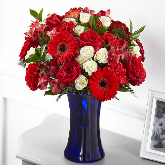 Hearts Embrace Bouquet – BELLE FLEURS & DESSINS, Lexington KY