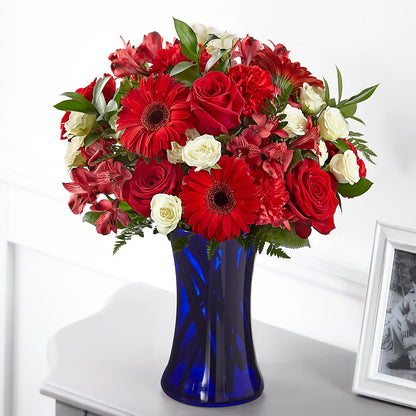 Hearts Embrace Bouquet – BELLE FLEURS & DESSINS, Lexington KY