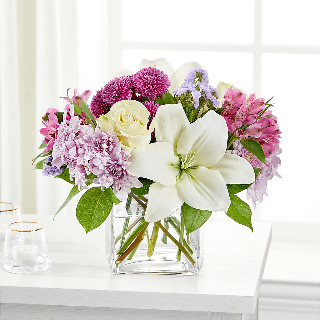Cared For Bouquet – BELLE FLEURS & DESSINS, Lexington KY
