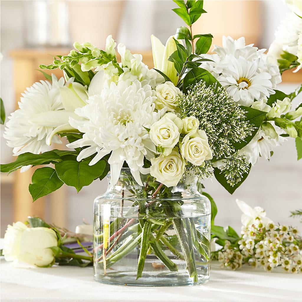Classic Ivory – A Florist Original – BELLE FLEURS & DESSINS, Lexington KY