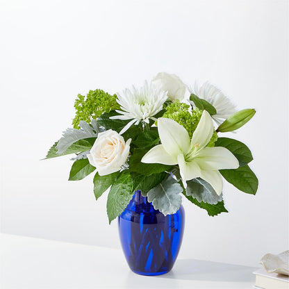 Snowy Dreams Bouquet – BELLE FLEURS & DESSINS, Lexington KY