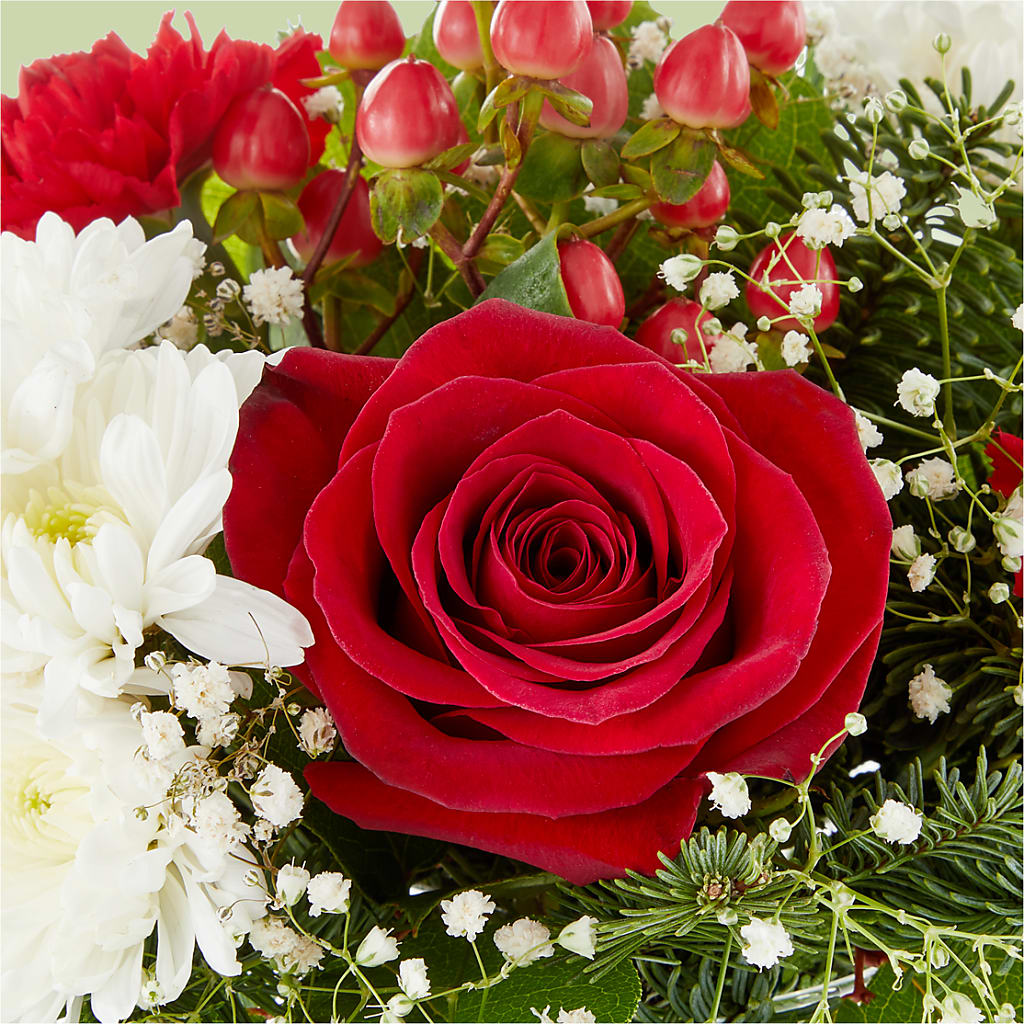 Chance of Flurries Bouquet – BELLE FLEURS & DESSINS, Lexington KY