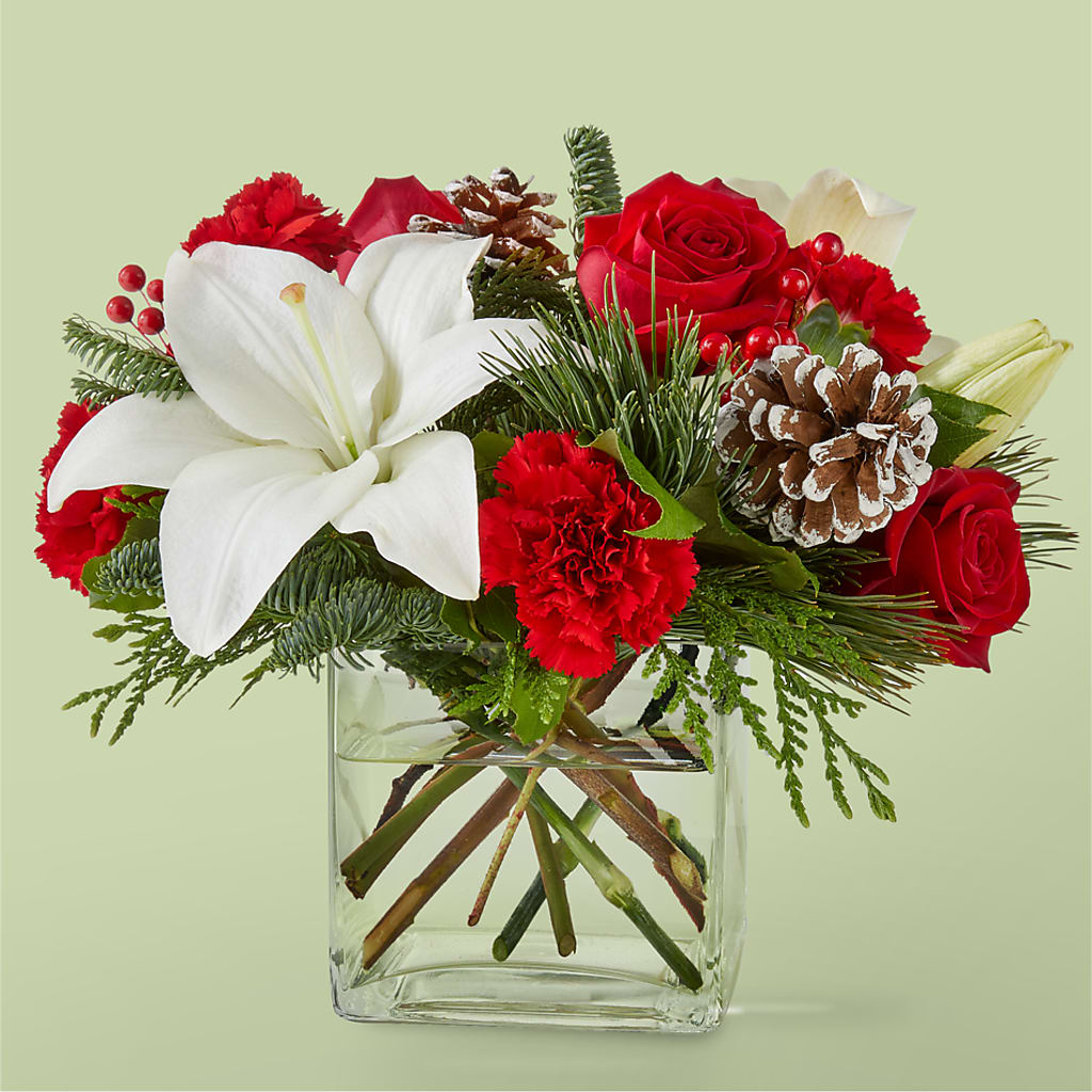 Glistening Icicles Bouquet – BELLE FLEURS & DESSINS, Lexington KY