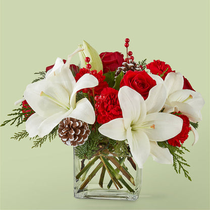 Glistening Icicles Bouquet – BELLE FLEURS & DESSINS, Lexington KY