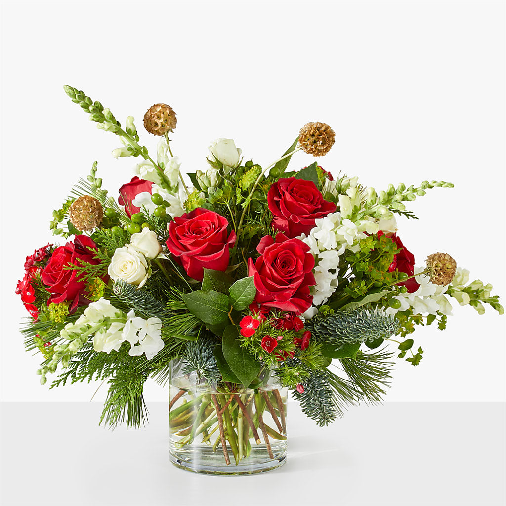 Deck the Halls Bouquet – BELLE FLEURS & DESSINS, Lexington KY