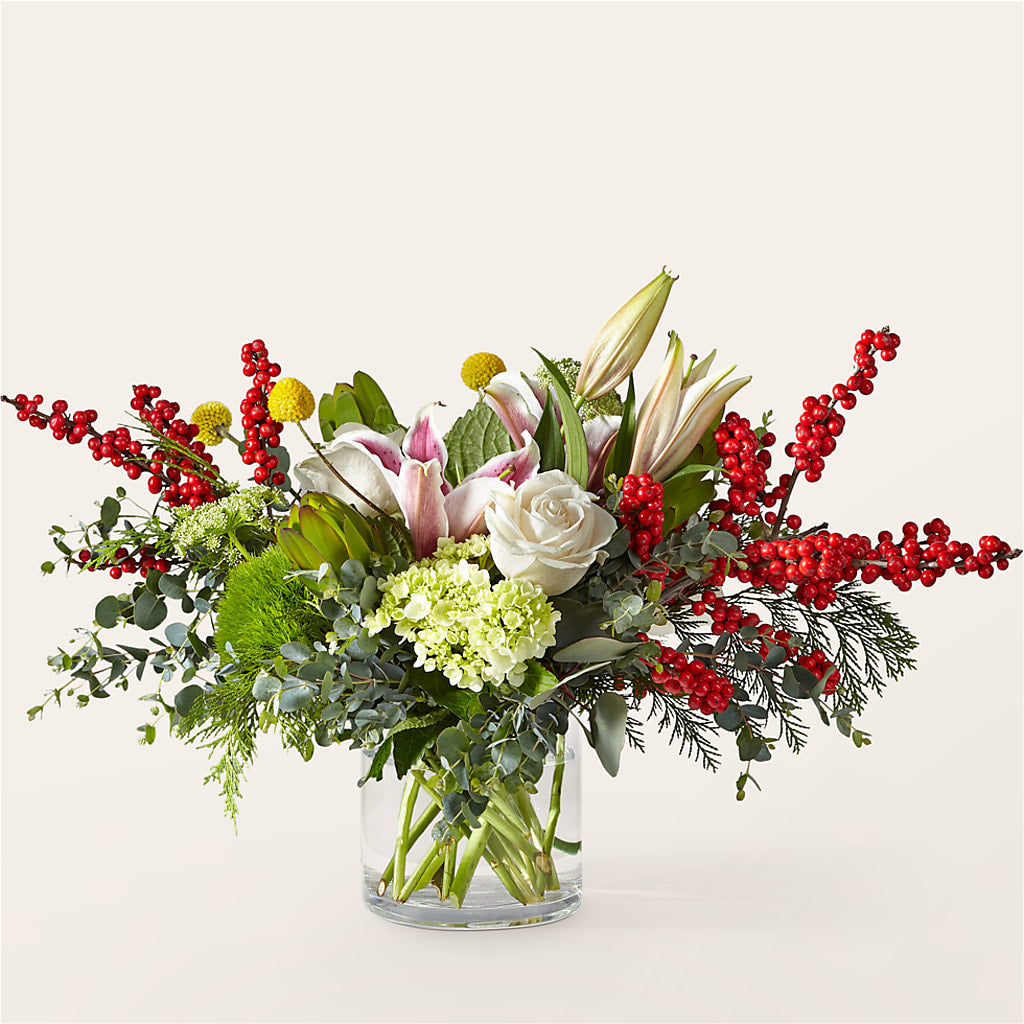 Berry & Bright Bouquet – BELLE FLEURS & DESSINS, Lexington KY