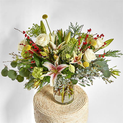 Berry & Bright Bouquet – BELLE FLEURS & DESSINS, Lexington KY