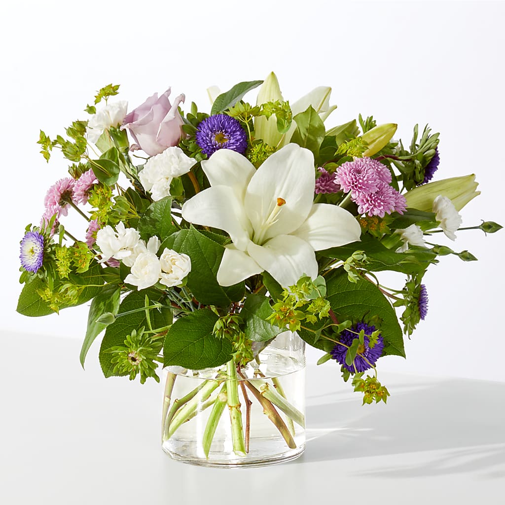 April Showers Bouquet – BELLE FLEURS & DESSINS, Lexington KY