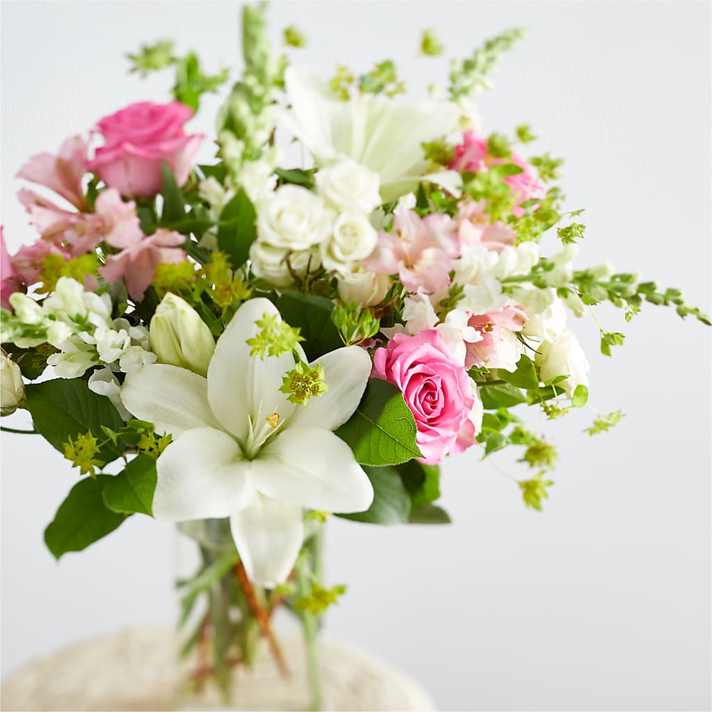 Fondly Bouquet – BELLE FLEURS & DESSINS, Lexington KY