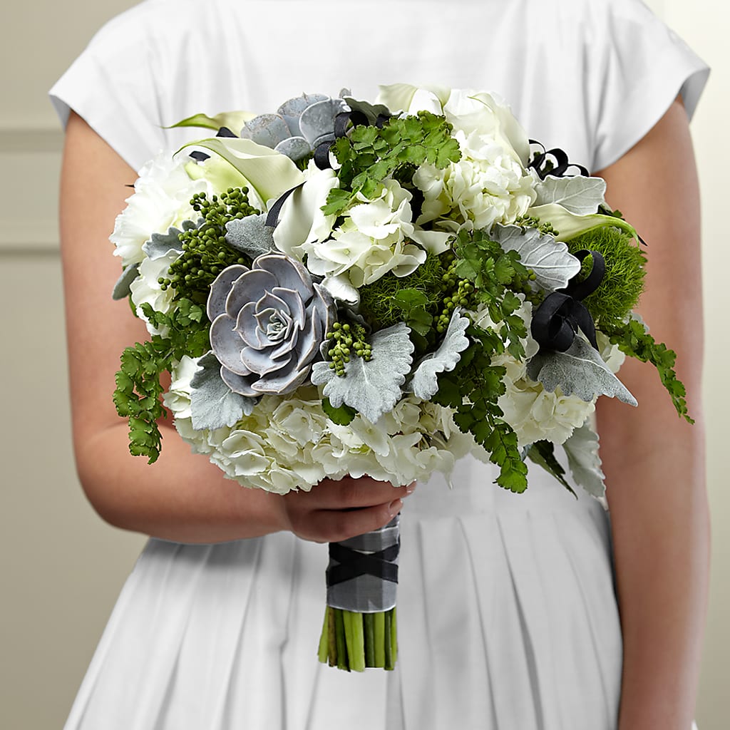 Sweet Innocence Bouquet – BELLE FLEURS & DESSINS, Lexington KY