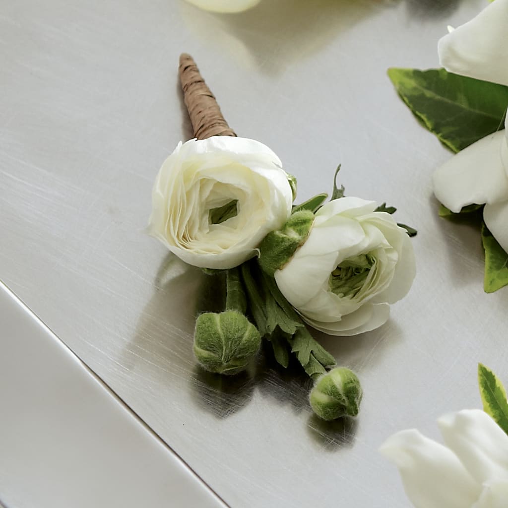 White Ranunculus Boutonniere – BELLE FLEURS & DESSINS, Lexington KY